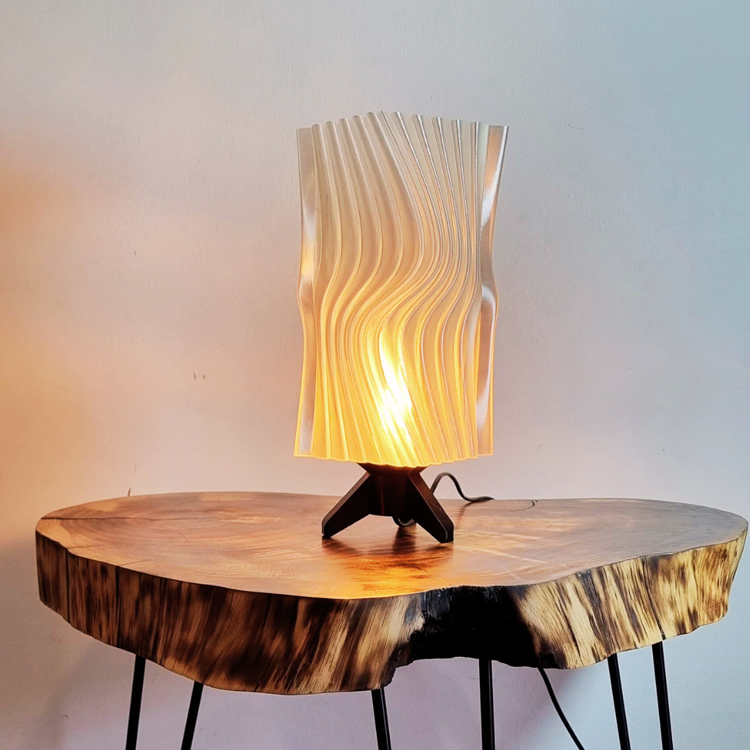 LAMPARA DE MESA O NOCHERO